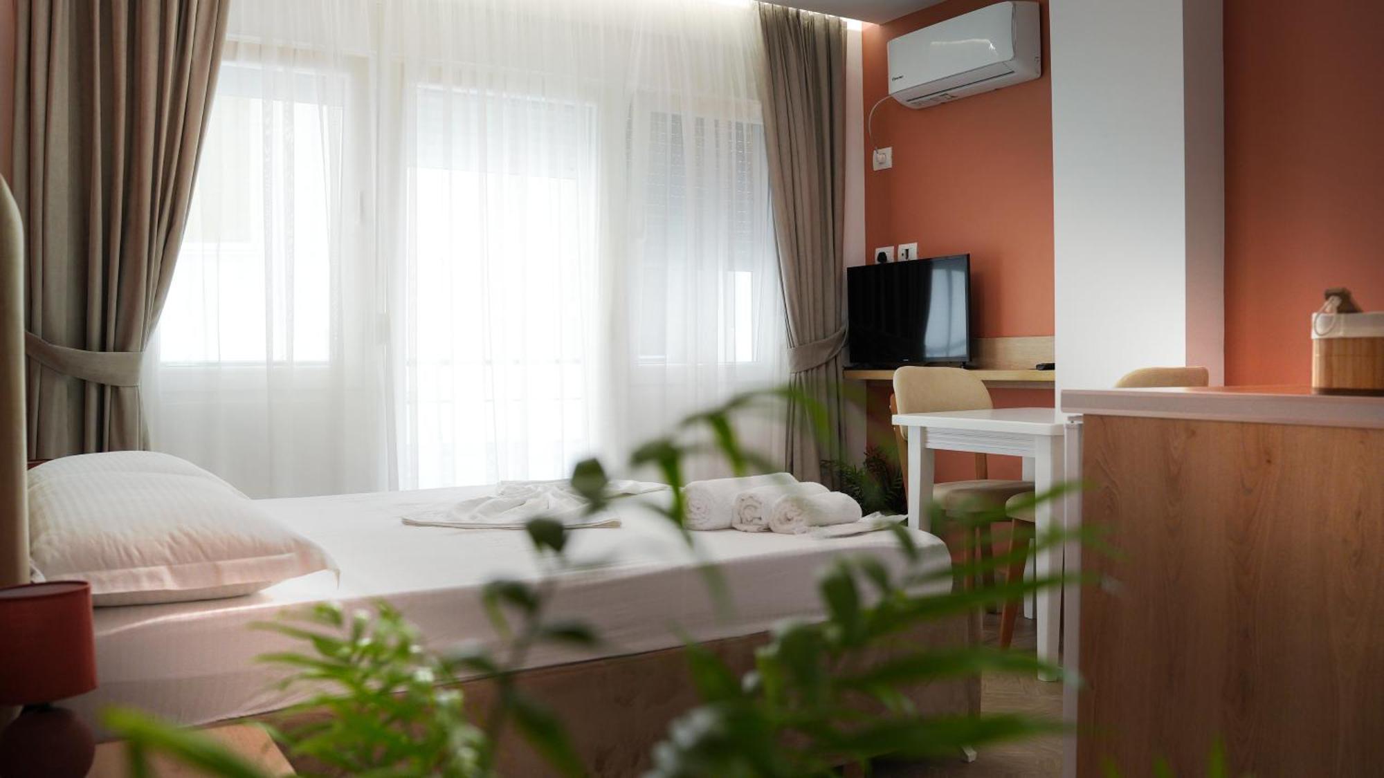 Hotel Luris Голем Экстерьер фото